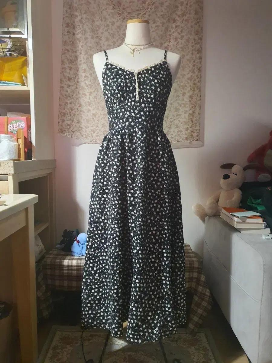 [빈티지] 플라워 롱 원피스 블랙 나시 원피스