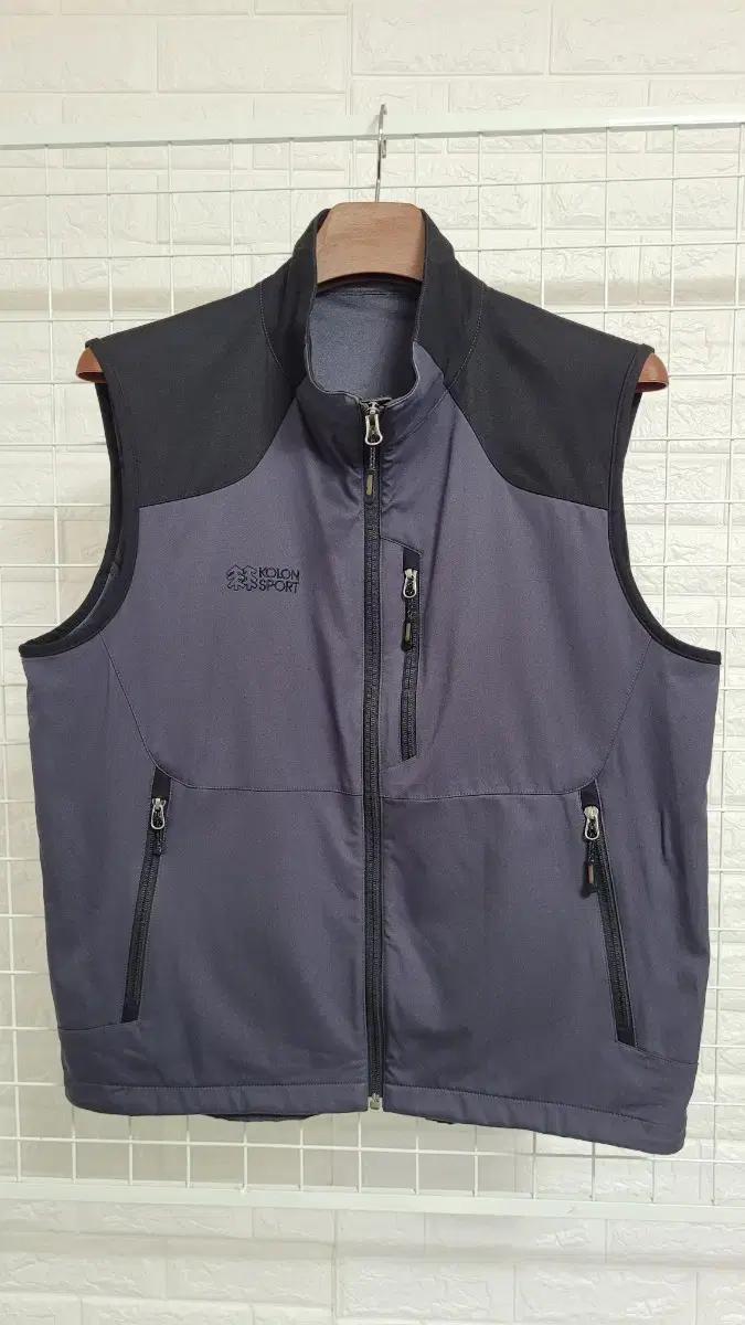 [100]코오롱스포츠 챠콜블랙 캠핑등산낚시 러닝 스판조끼베스트 L