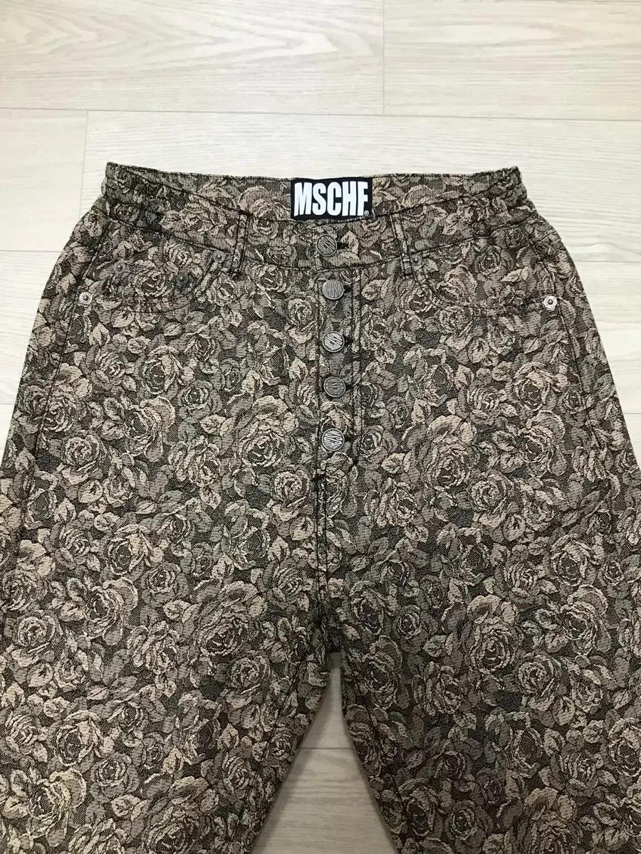 미스치프(MSCHF) 꽃무늬 바지
