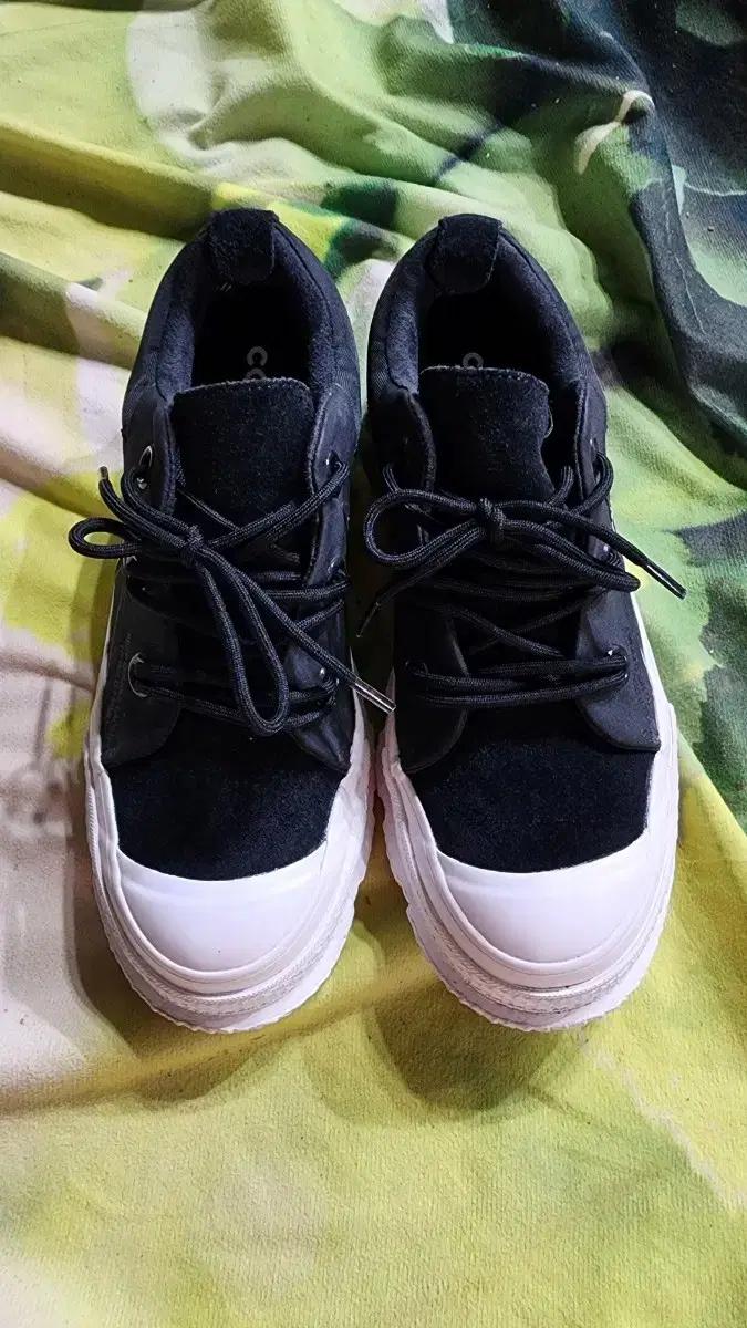 D-30 캔버스 여성 스니커즈 사이즈230 새상품급