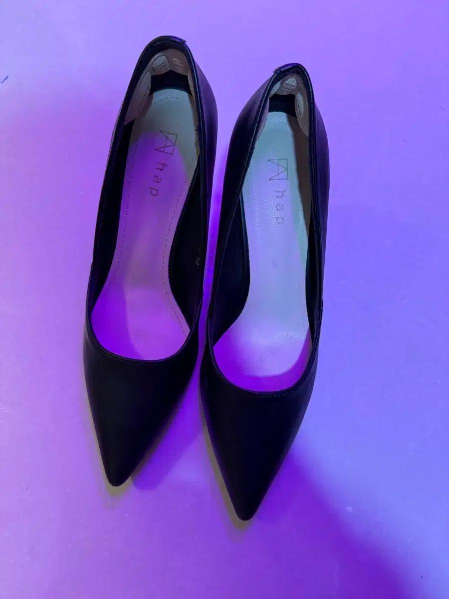 블랙 가죽 여성 펌프스필