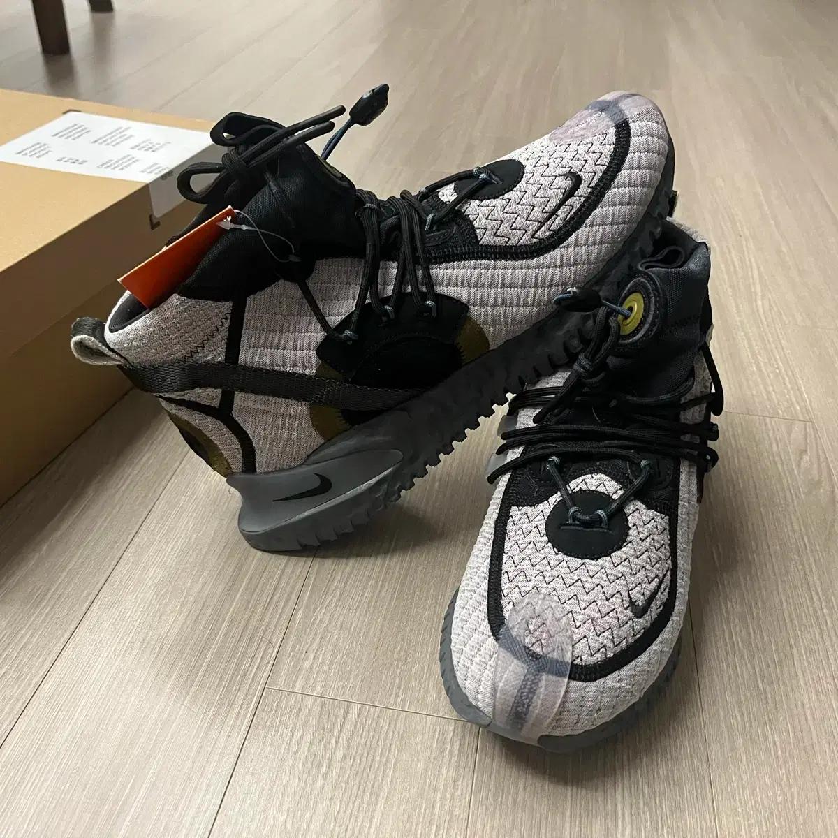 나이키 ISPA 플로우2020 265 새제품