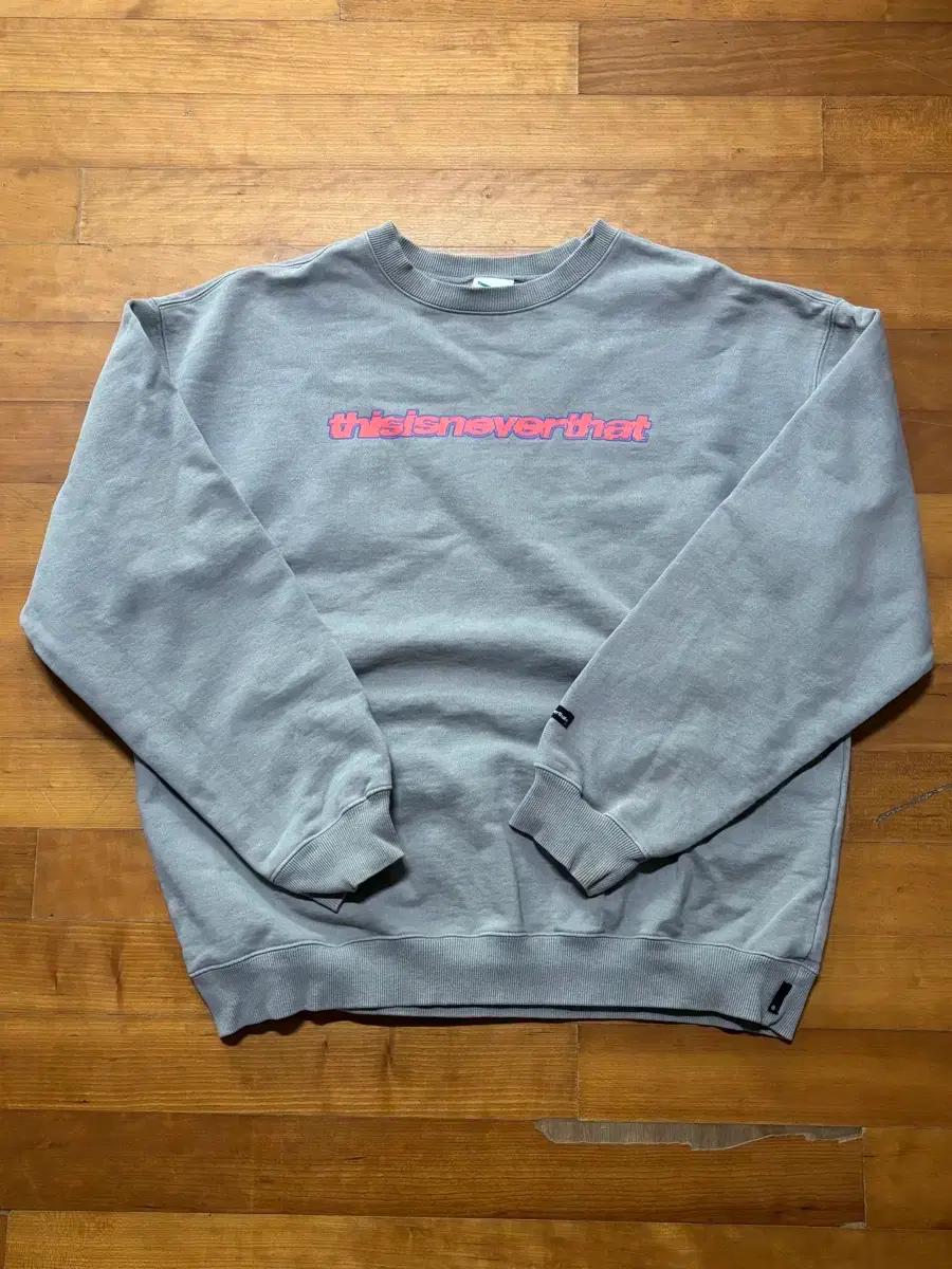 thisisneverthat sweat shirts L size