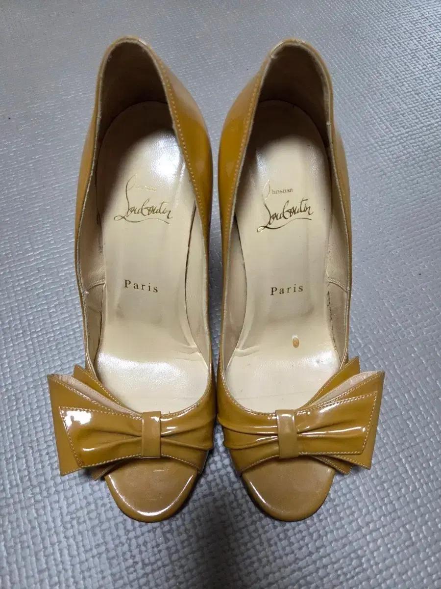 크리스찬 루부탱 구두 38