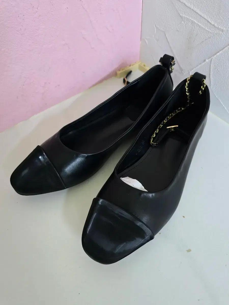 244.(250mm)블랙 콤비 여성 플랫 슈즈