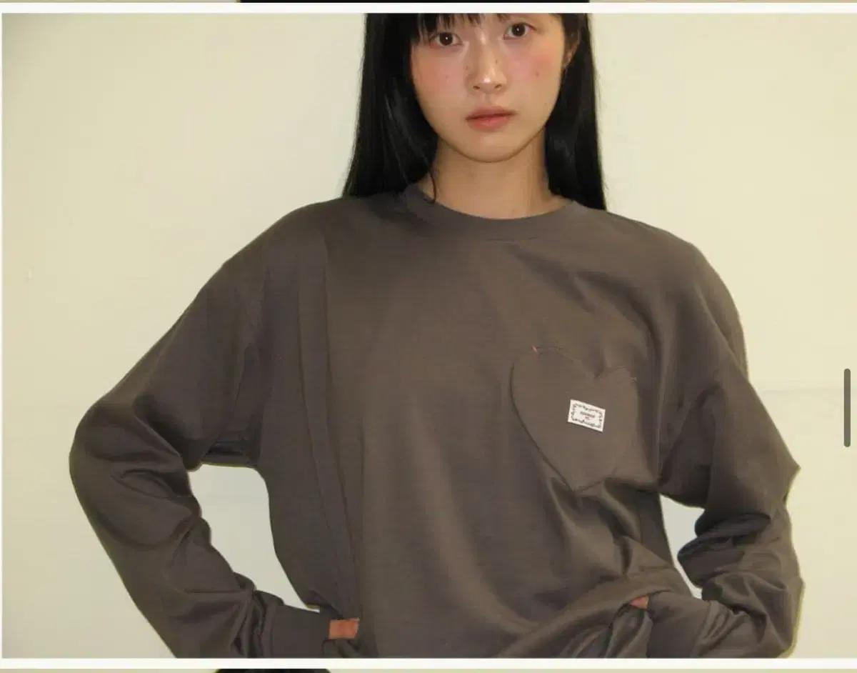 론론 HEART POCKET OVER FIT LONG SLEEVE T S