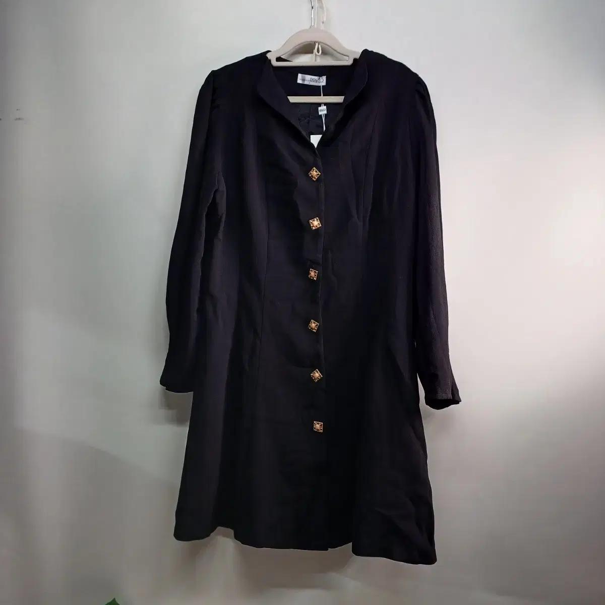 블랙 금장 버튼 롱 원피스100사이즈 봄가을 510190