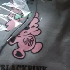 블랙핑크 플러쉬 베르디 콜라보 후드티