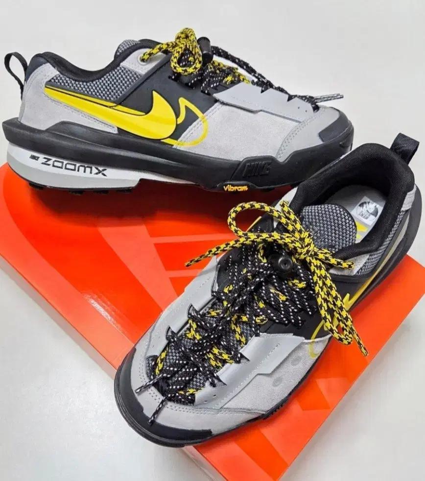 [275(270)] 나이키 x 사카이 제가마돔 SP 매트 실버 트레킹