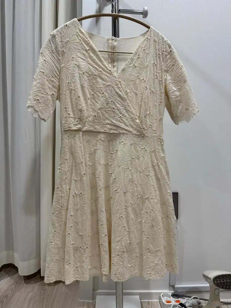 [여름옷장정리] 흰색 미니 원피스