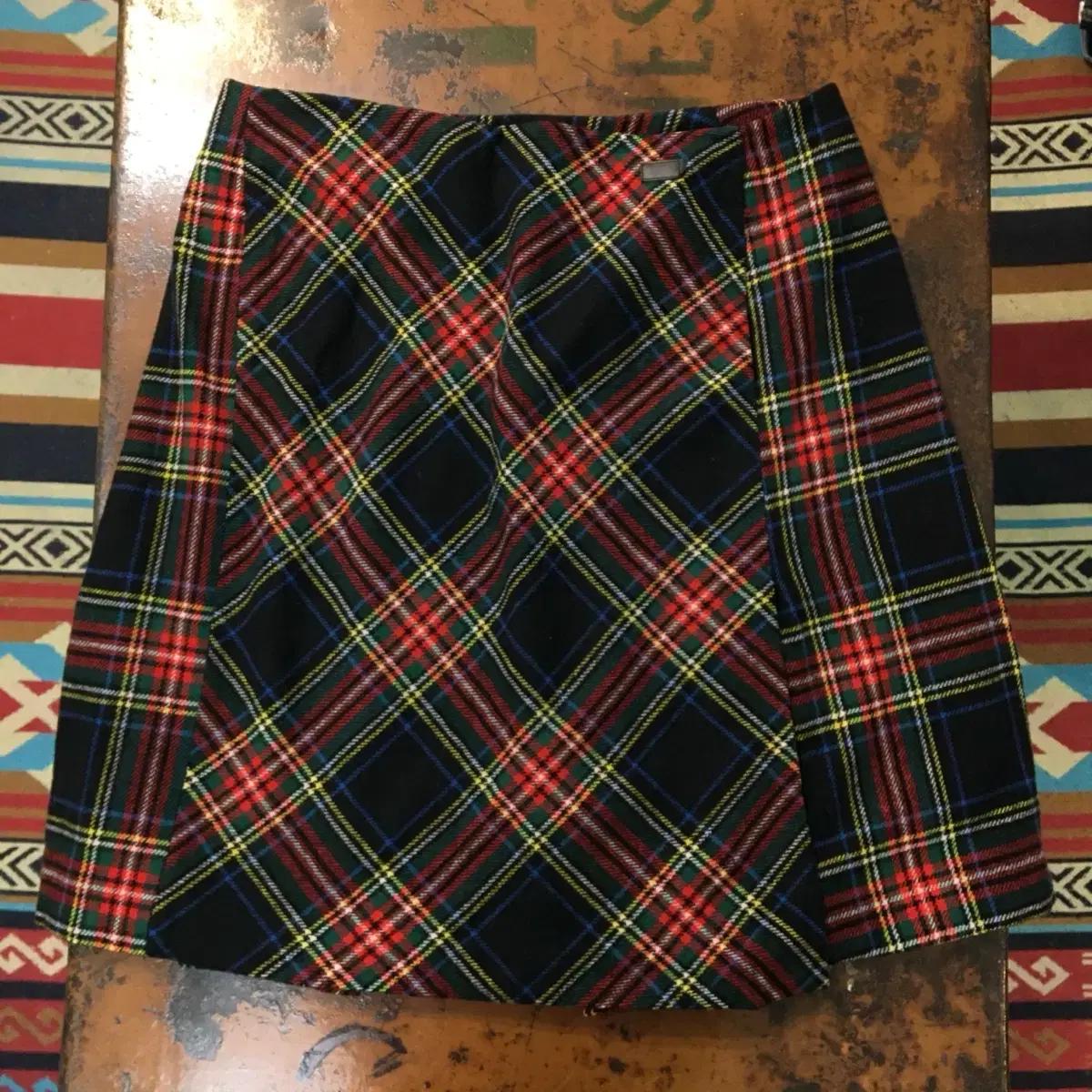 베네통 블랙 타탄 체크 울 a라인 랩 스커트 치마 허리 31 32