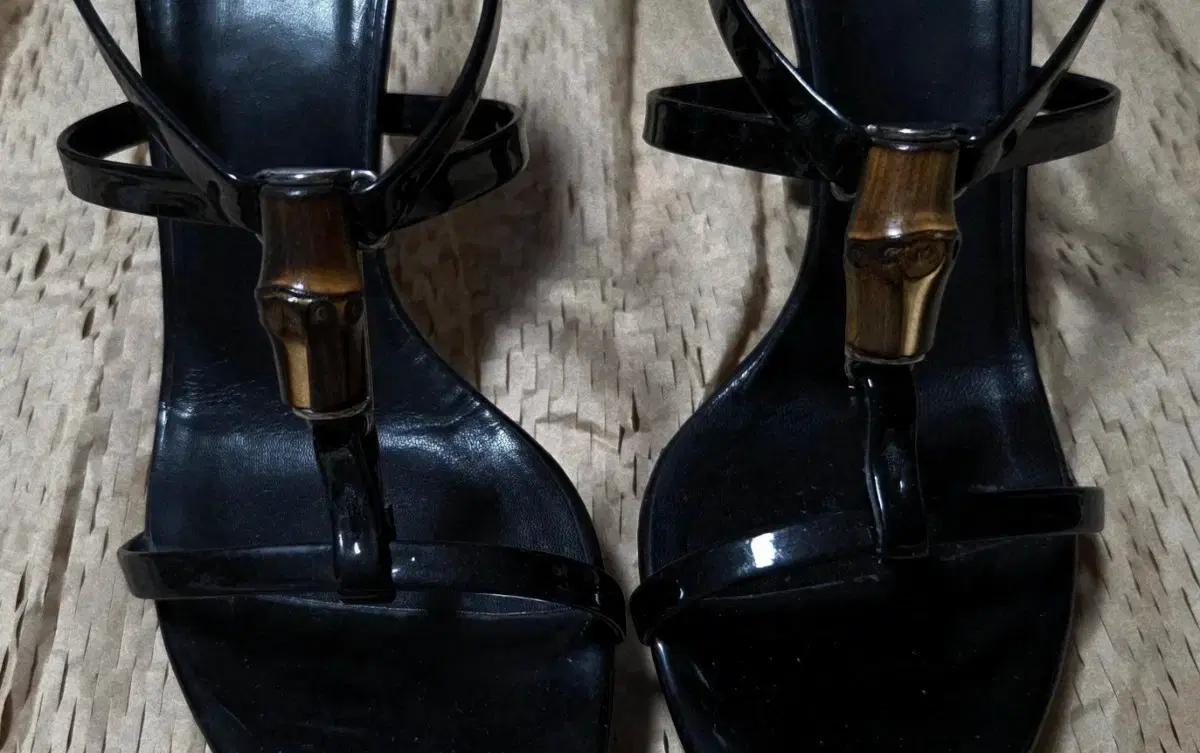 구찌 정품 뱀부 샌들 판매합니다