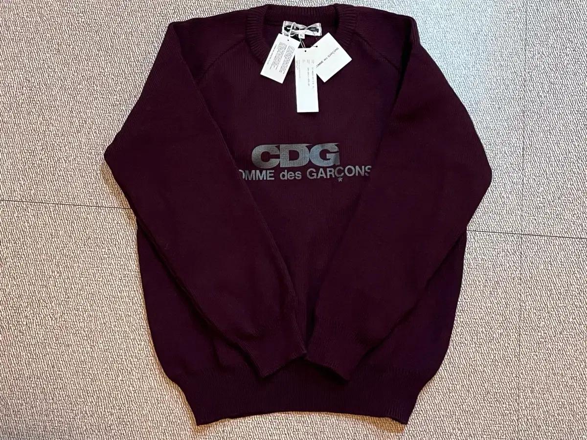 꼼데가르송 CDG 버건디 니트