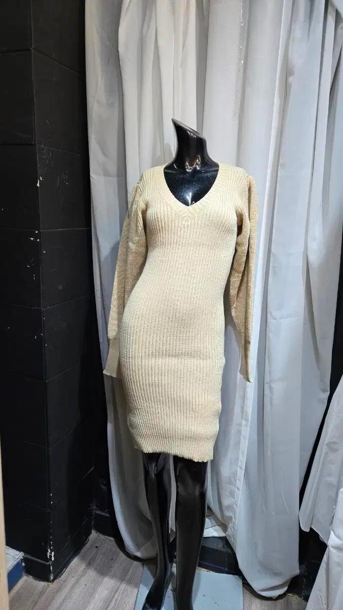 V넥 니트 롱 슬리브 니트 원피스