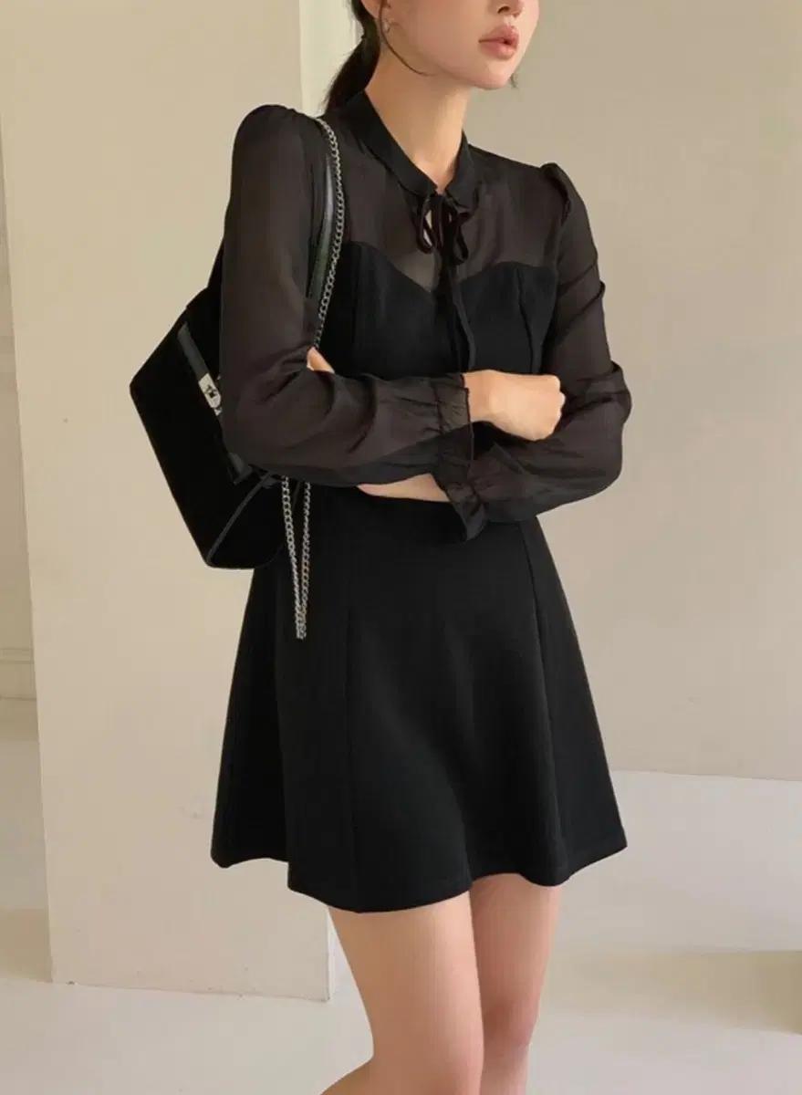 플레어 미니원피스 블랙