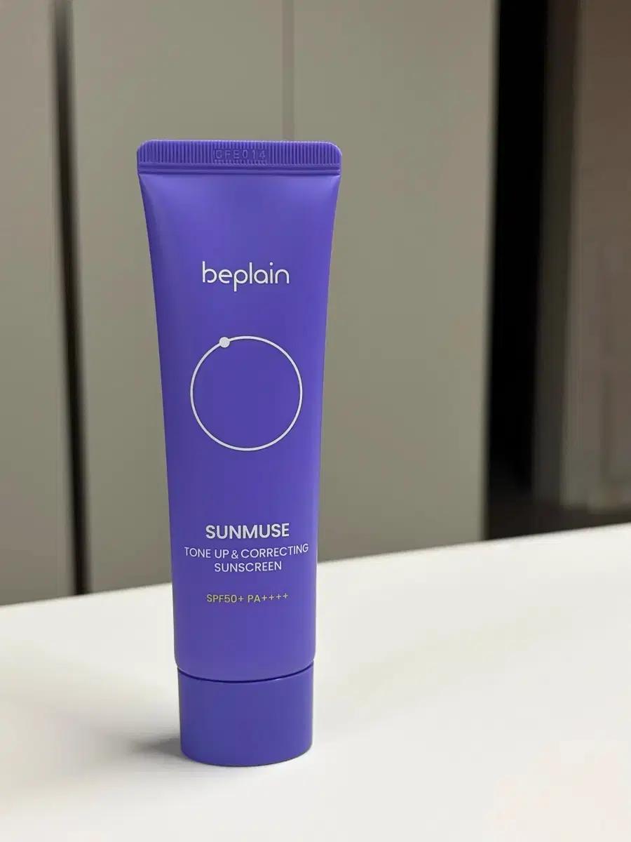 새상품 / 비플레인 선뮤즈 톤업 앤 코렉팅 선크림 50ml