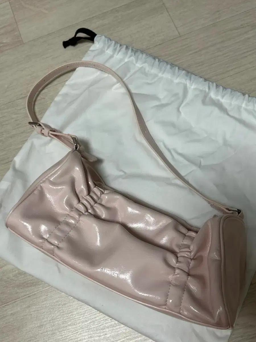 스탠드오일 플럼프백 핑크 숄더백