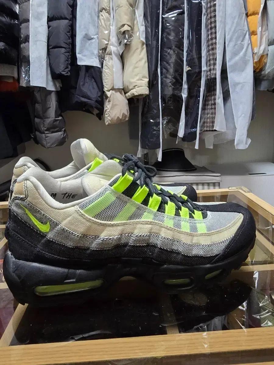 나이키 에어맥스 95 x 던햄 콜라보