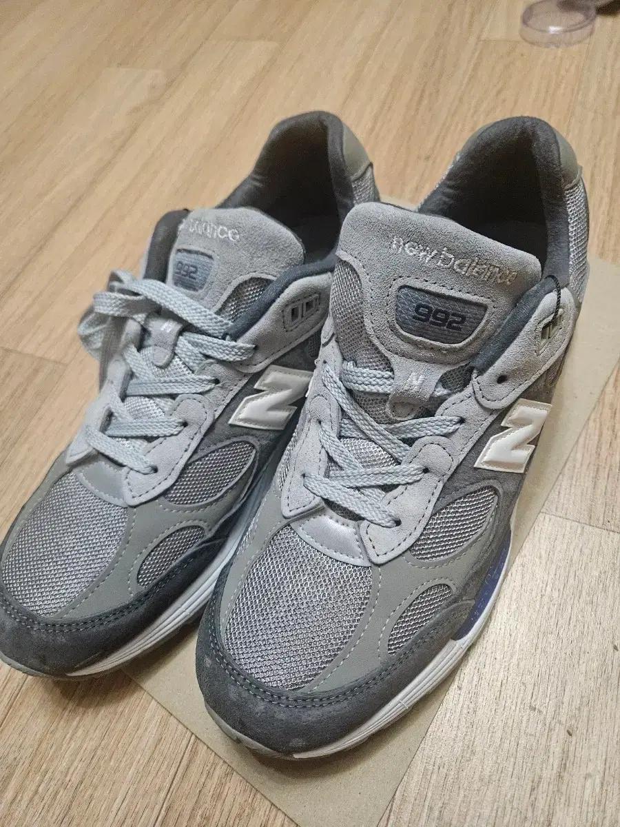 (270) 뉴발란스 992AG