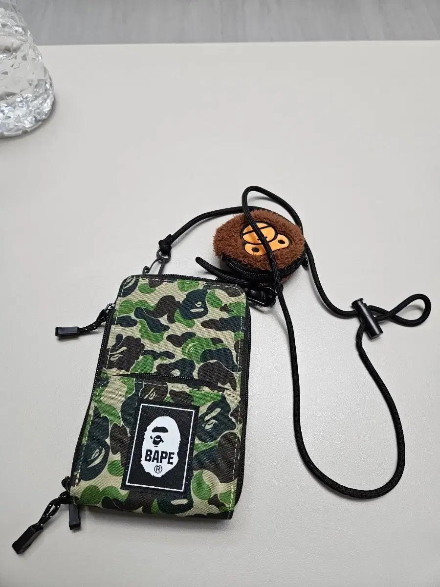 베이프 카모 미니 크로스백 + 동전지갑