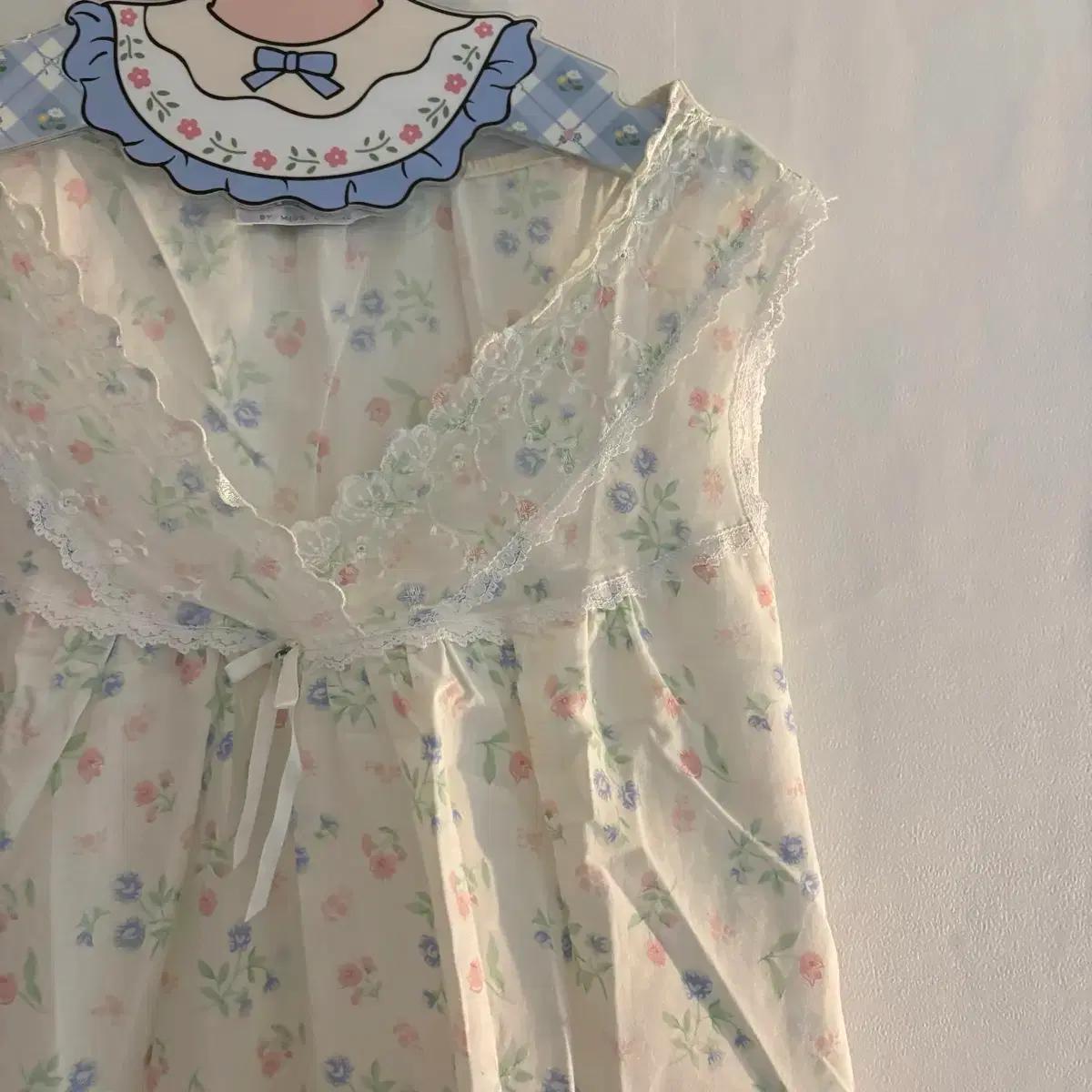 파스텔 잔꽃 자수 레이스 민소매 롱원피스 빈티지