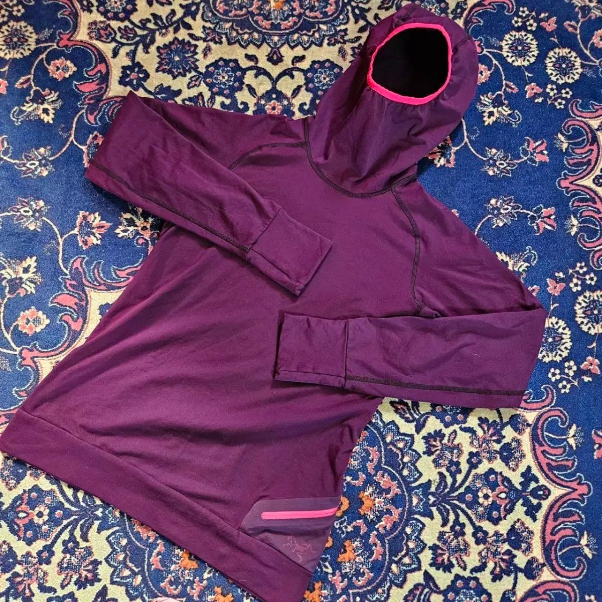 아크테릭스(Arcteryx) 버텍스 후디기능성 러닝 웨어