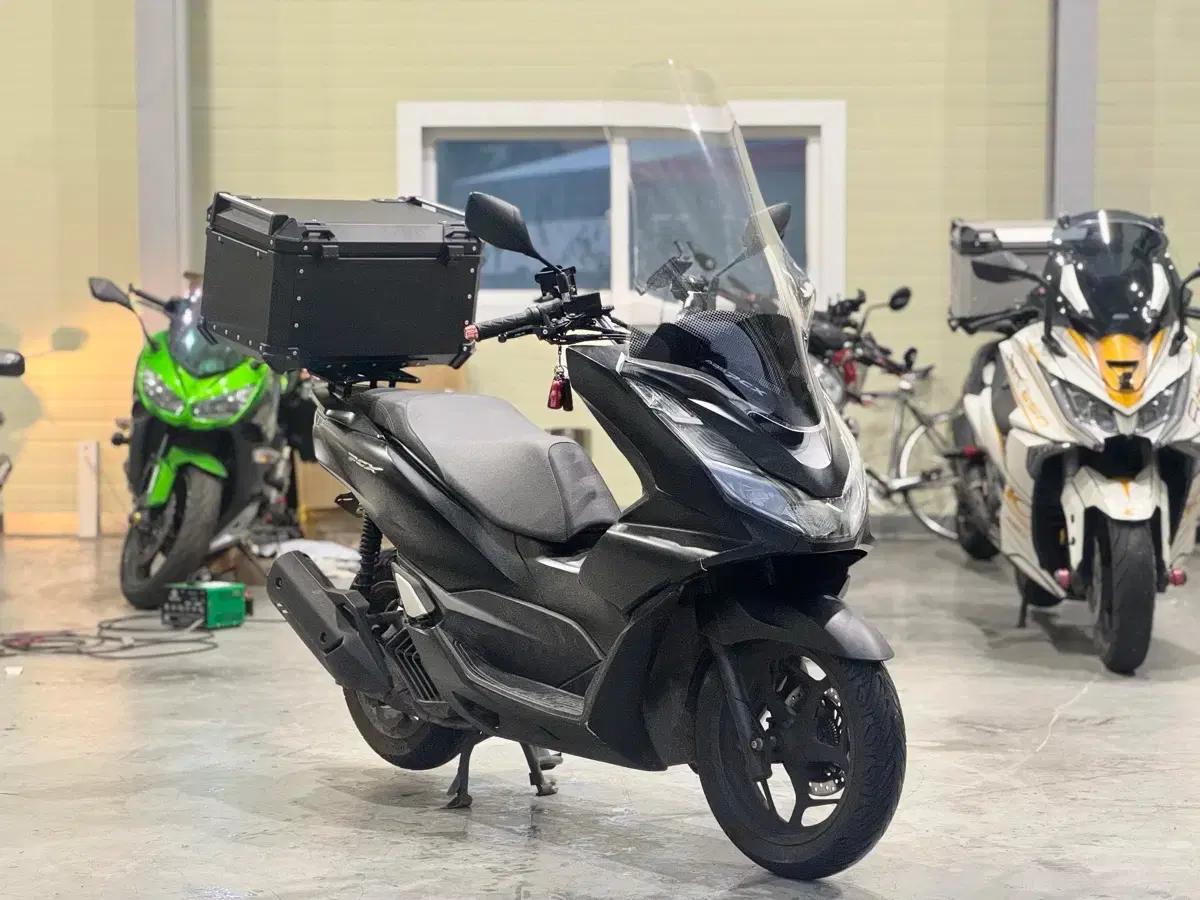 pcx125 21년식 2만키로대 배달세팅 abs차량 판매합니다