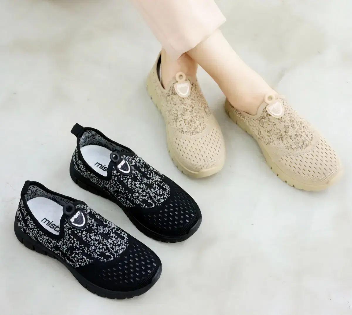 #블랙스니커즈 #운동화 #슬립온 #여성운동화 #235 #245