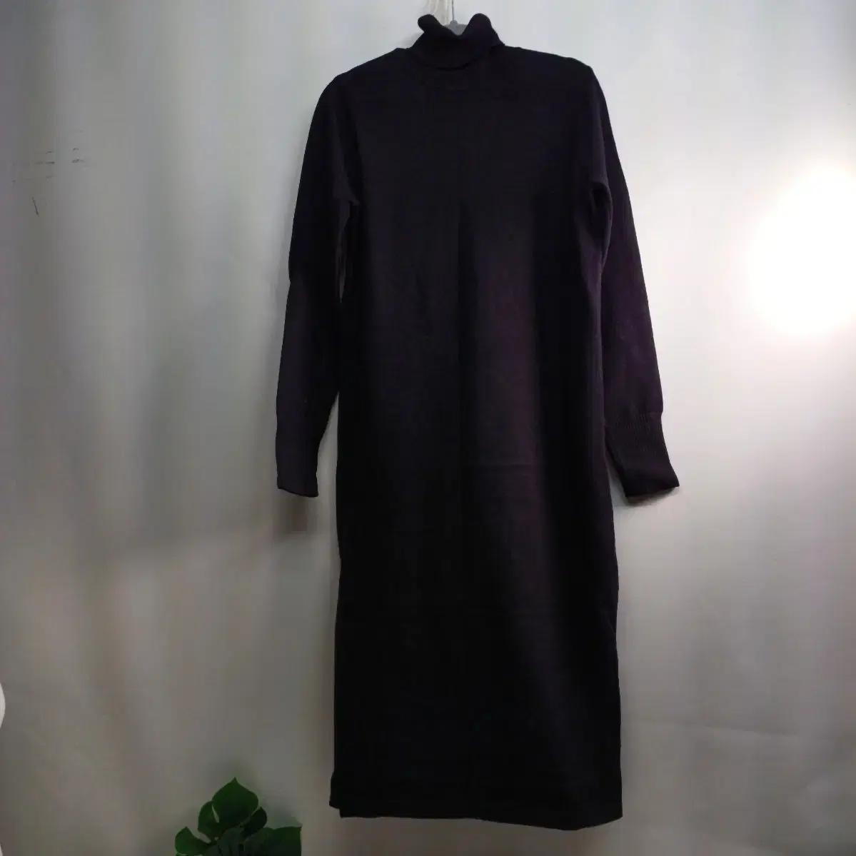 검정색 터틀넥 니트 롱 원피스90사이즈 가을겨울 510269