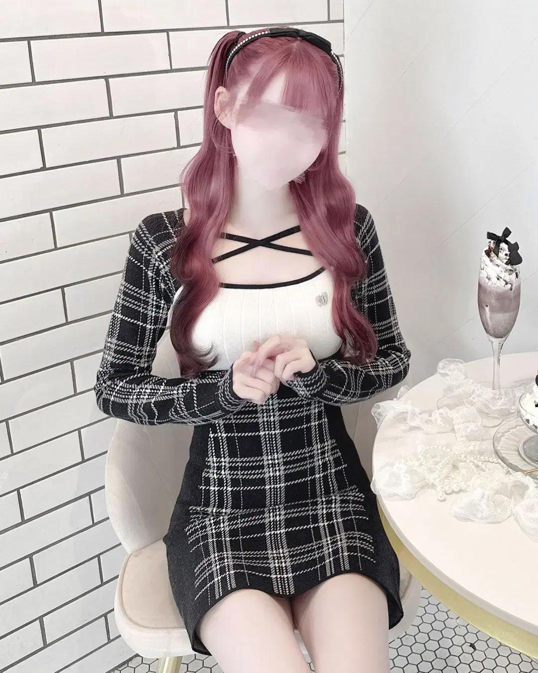 HONEY MEW 허니뮤 체크 타이트 니트 원피스