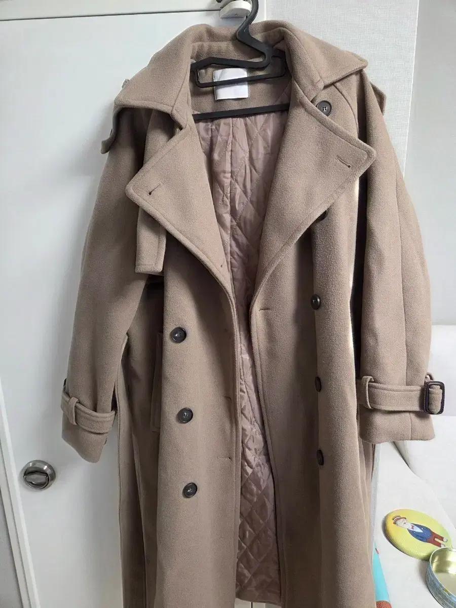 베이지 롱 트렌치 코트 여성용