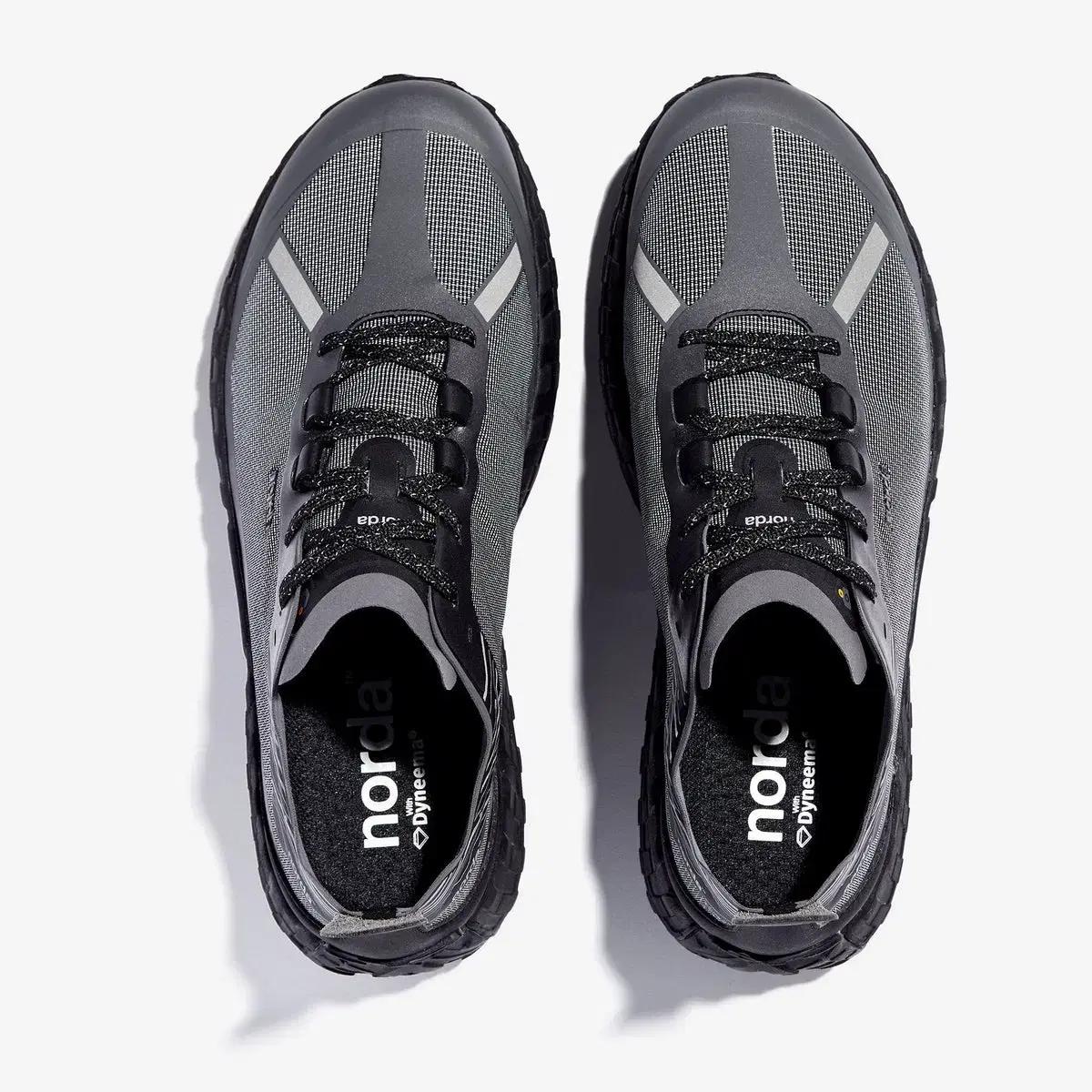 노다 Norda 001 G+ Spike Black 8.5사이즈