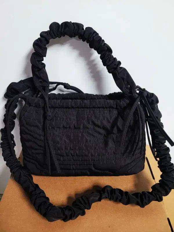 HVISK 비스크 블랙 졸리백 곱창끈 숄더백 상태극상