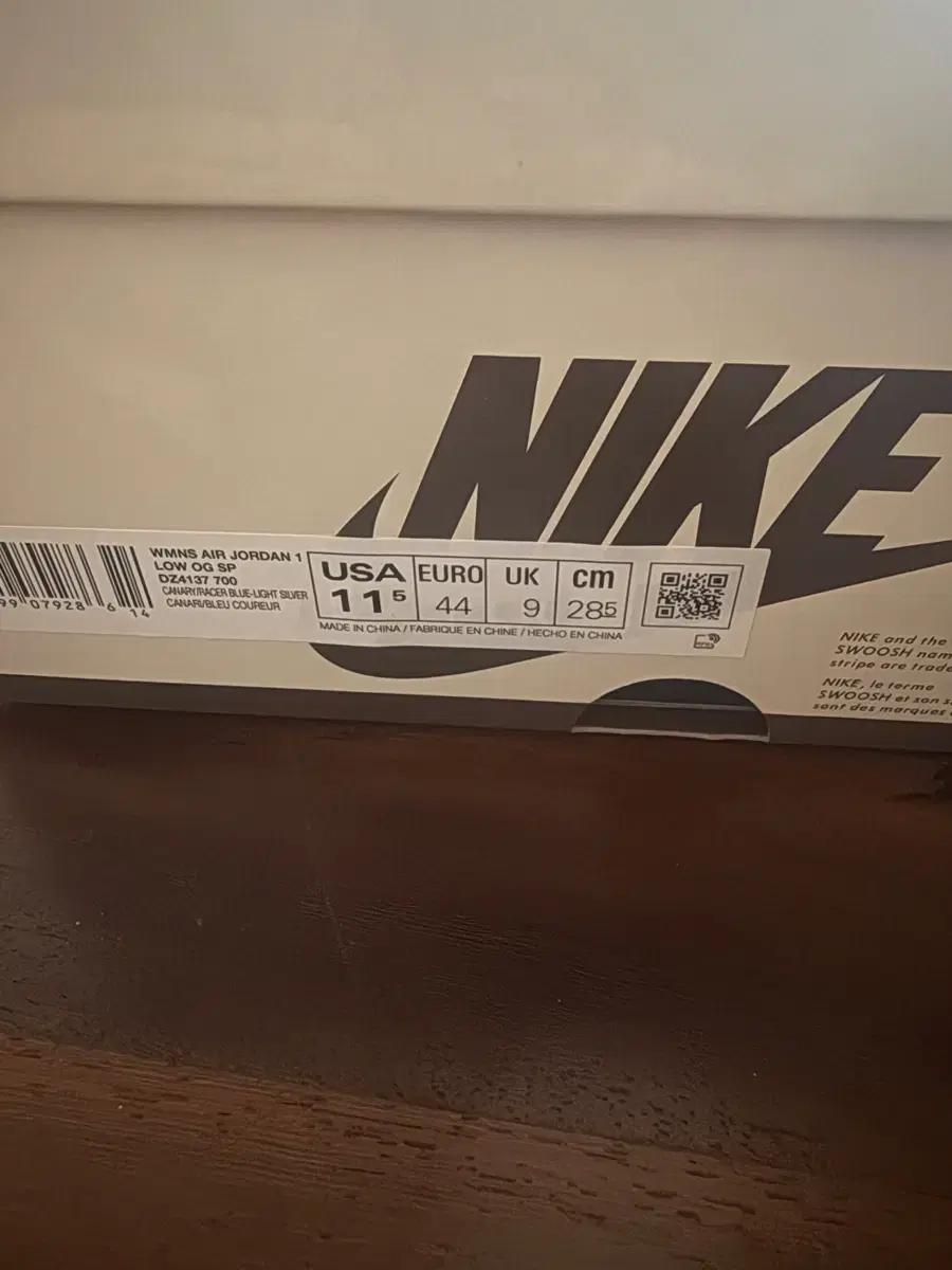 나이키 에어 조던1 로우 OG 트레비스 스컷 285