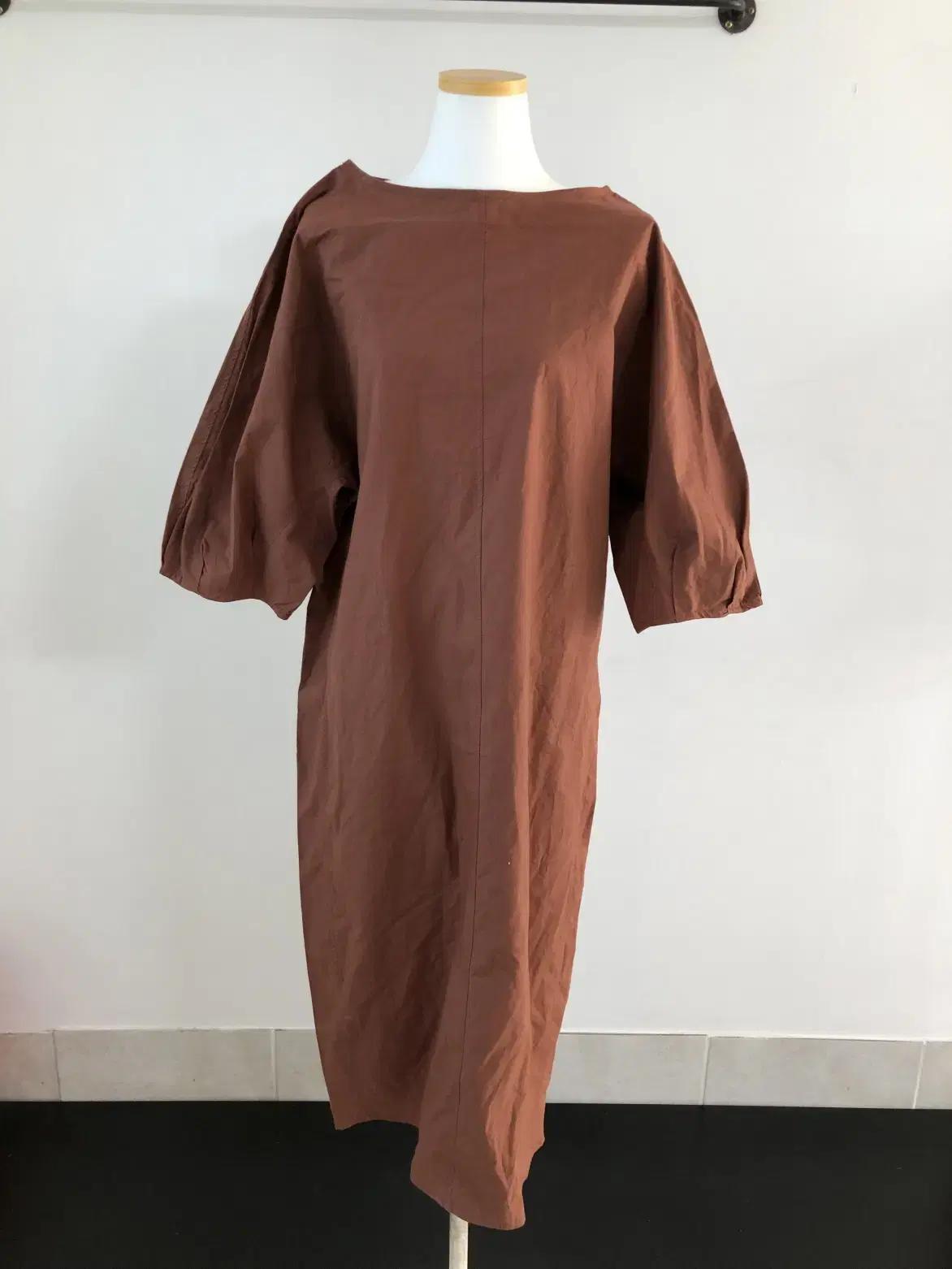 (정품)뮤루즈핏반팔롱원피스(여성용95~100)