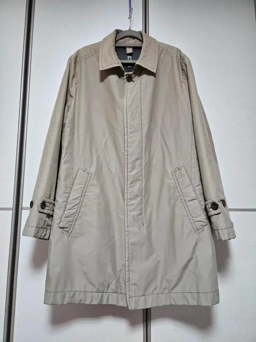 헤지스 베이지색 남성 코트100