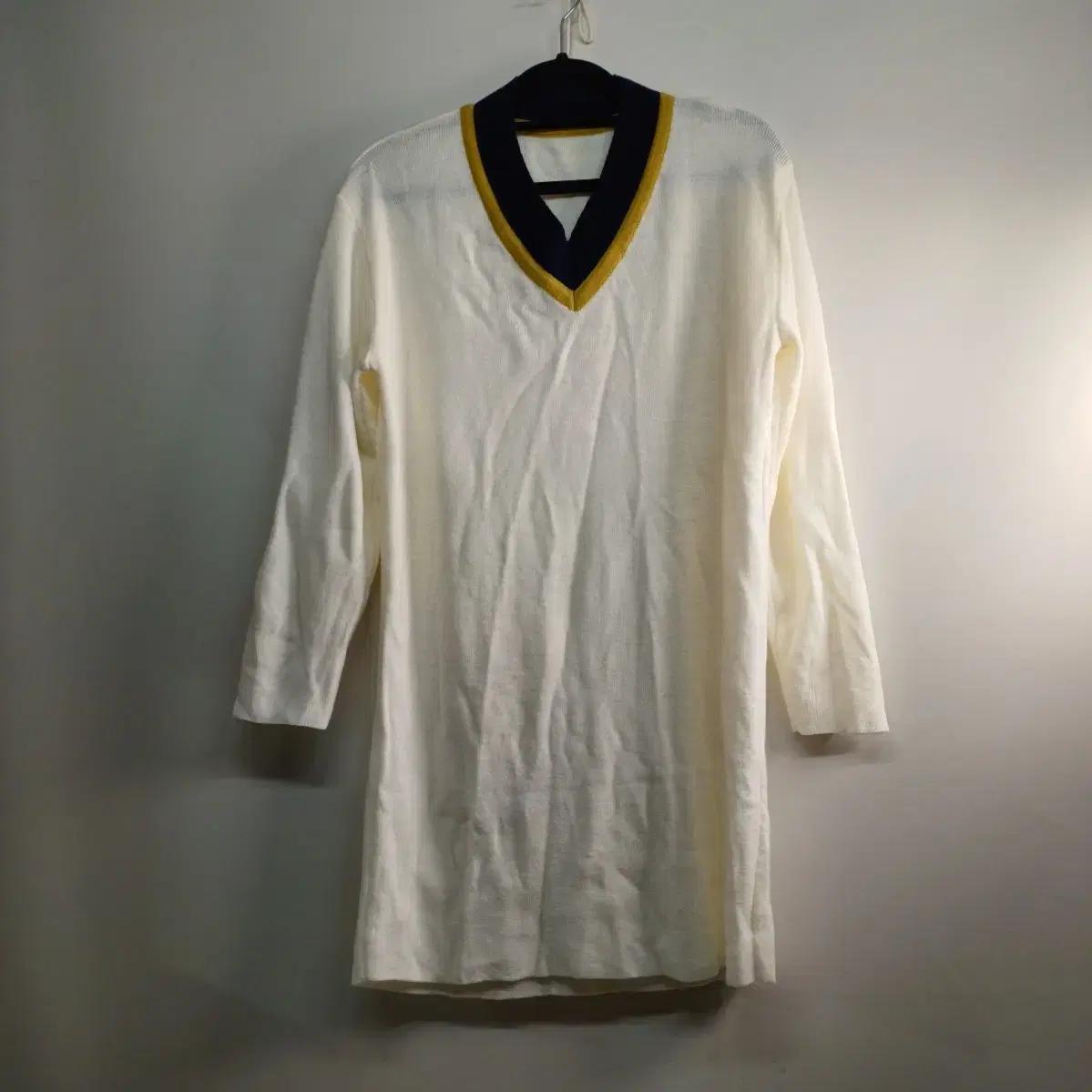 아이보리 V넥 긴팔 니트 원피스 90사이즈510334