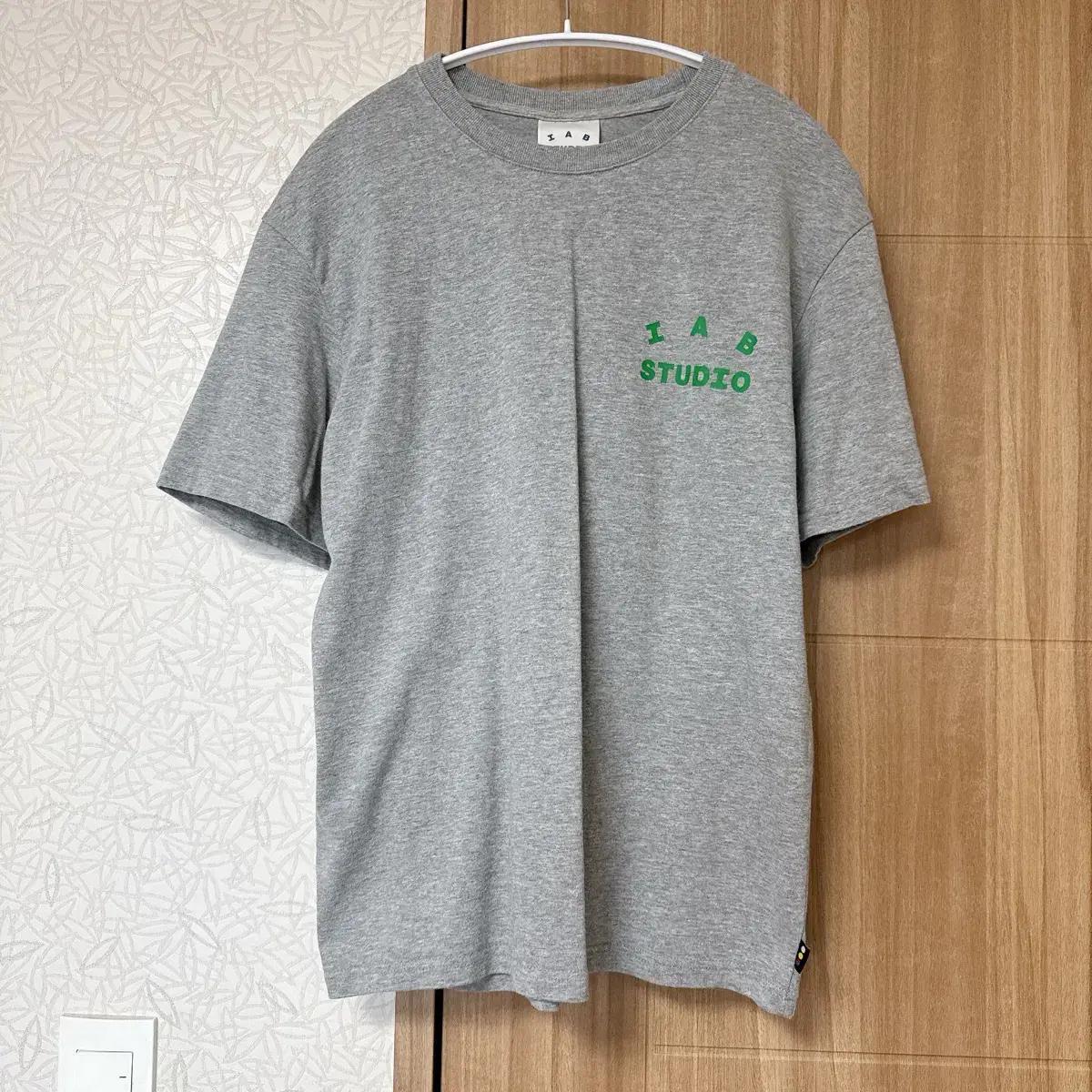 아이앱스튜디오 반팔티 IAB Studio T-Shirt Gray Gree