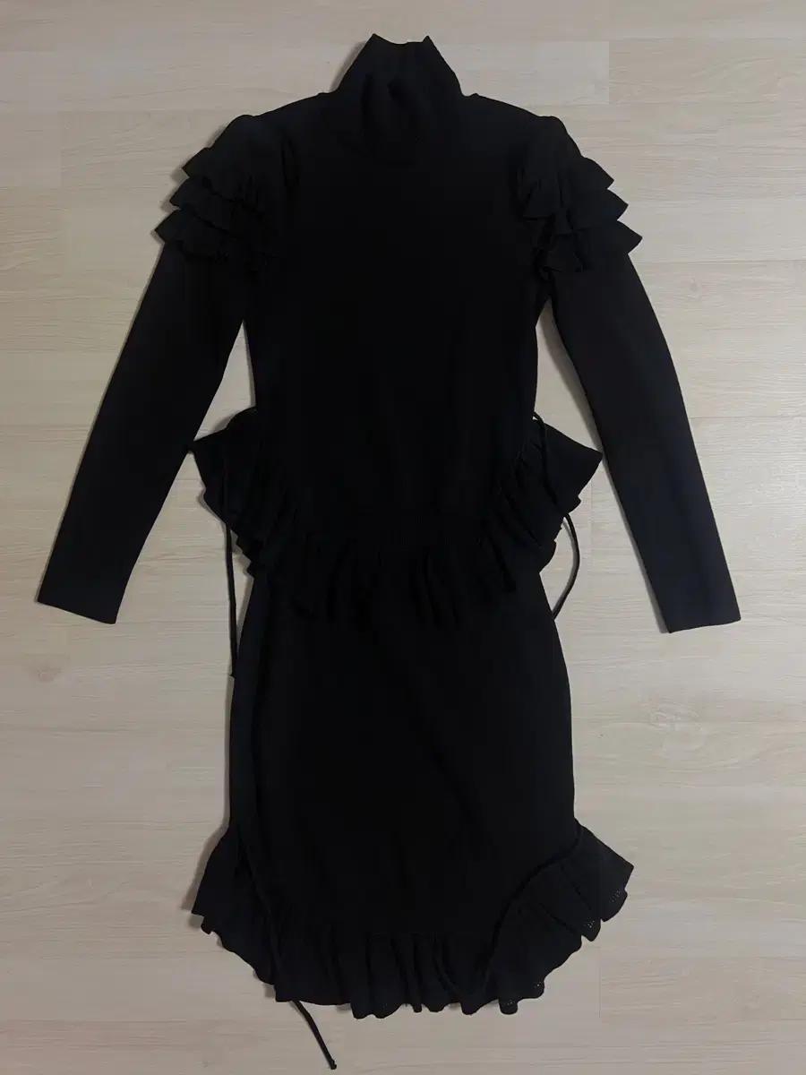 DSQUARED2 블랙 롱 니트 프릴원피스
