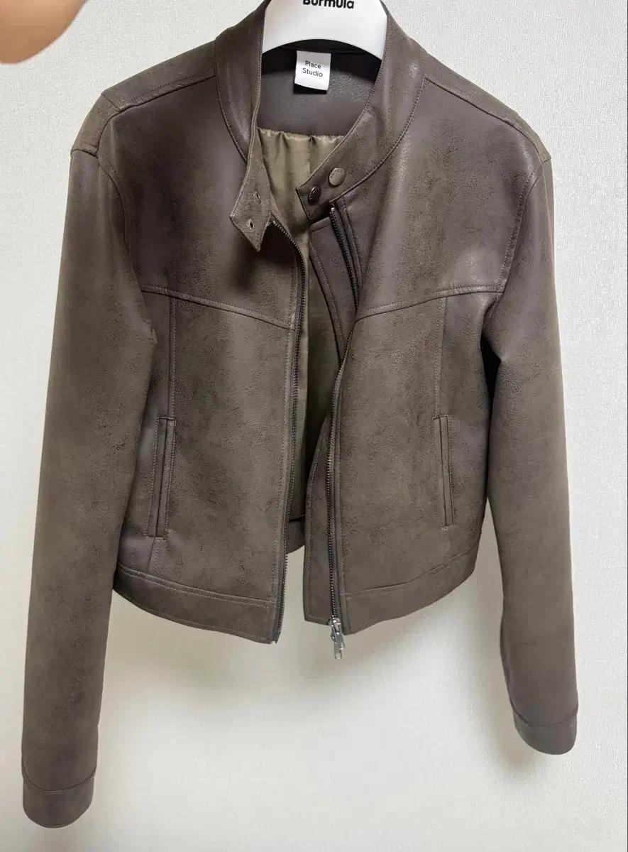 플레이스 스튜디유 브라운 레더 자켓 라이더자켓 가을 미스치프 스컬프터