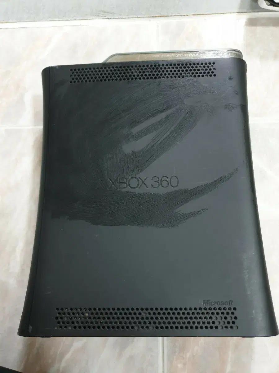 Xbox360 본체 단품이라 전원 확인 불가 합니다