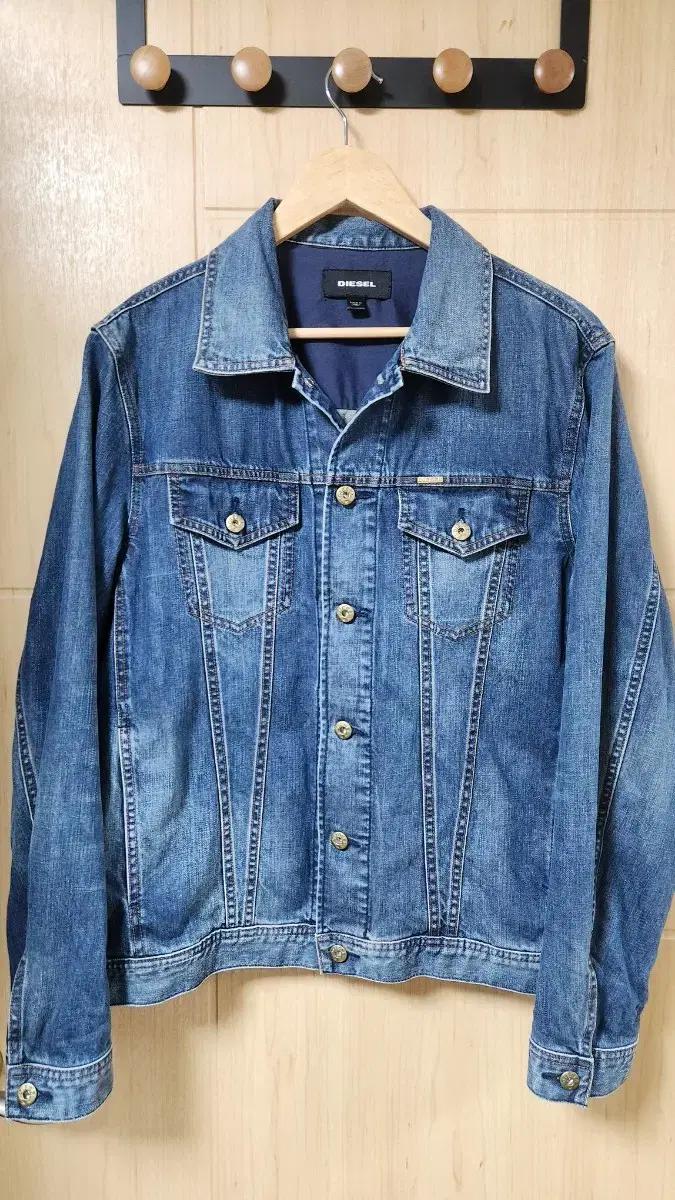 Diesel 메탈 스몰로고 트러커 데님자켓 L 105