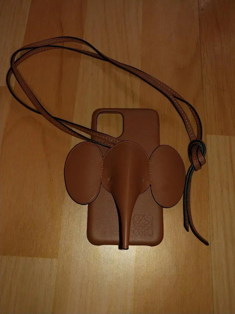 로에베 폰 케이스 아이폰 11 PRO