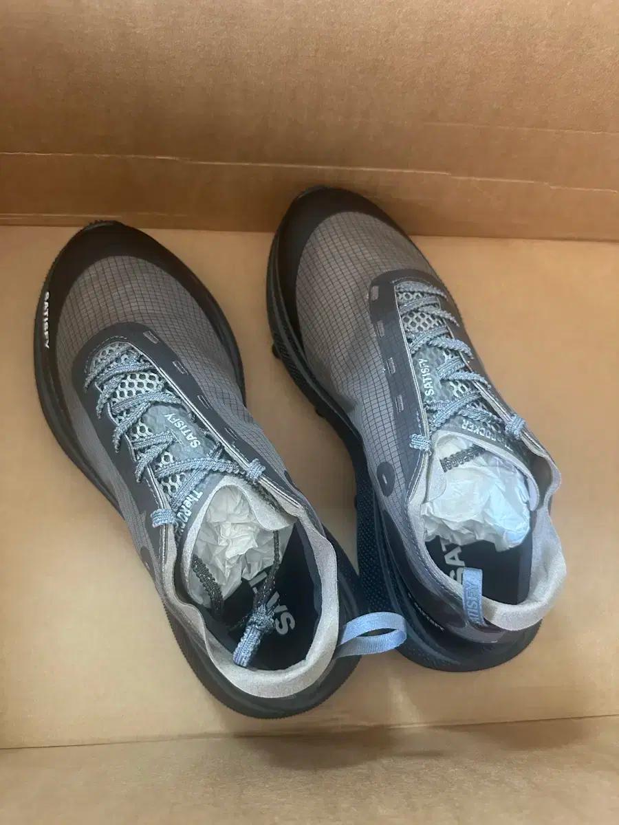 Satisfy Running 더라커 팔콘 240