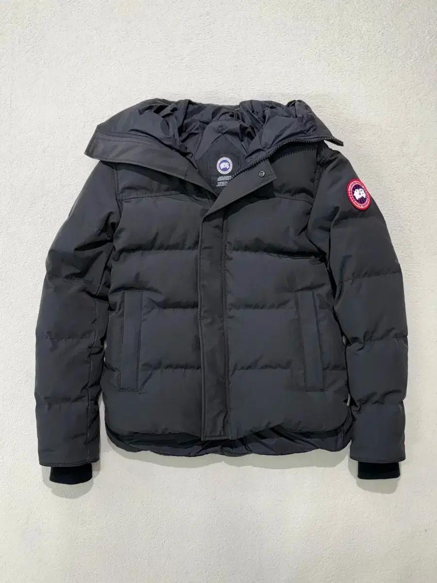 캐나다구스 맥밀란 패딩 블랙 인터핏 S 100