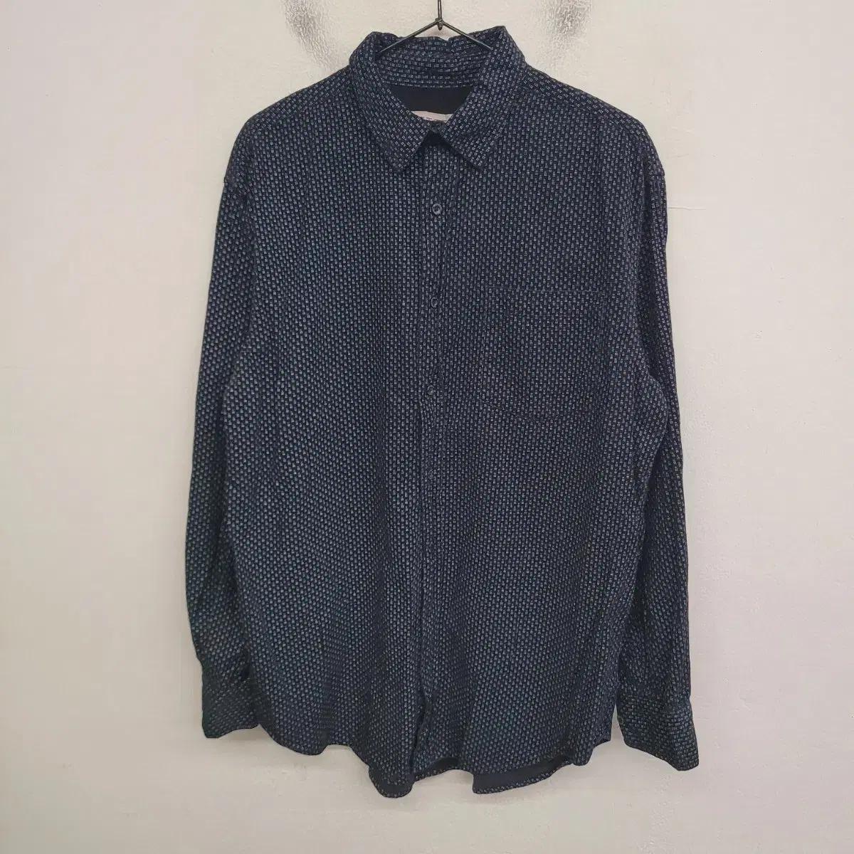 [100/L] RETREAT 네이티브 패턴 셔츠 / USA