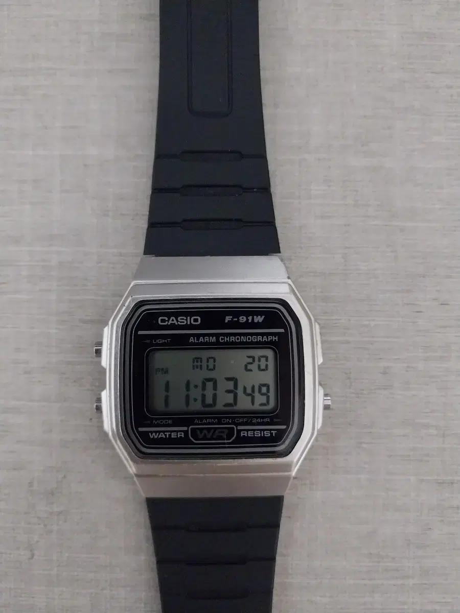 카시오 F-91W 전자시계 블랙