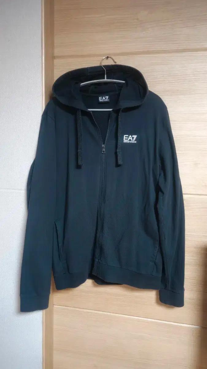 엠포리오 아르마니 EA7 트레이닝복 세트  XL