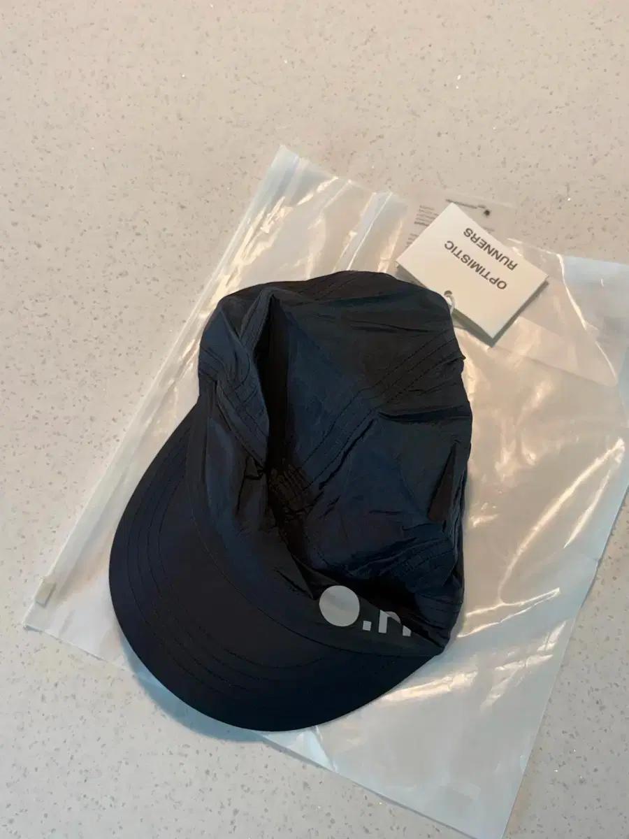 optimistic runners 옵티미스틱 러너 볼캡 새상품 블랙