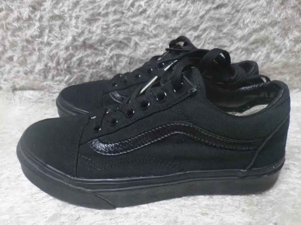 후루룩구제 225 반스 올드스쿨 트리플 블랙 운동화 중고 신발